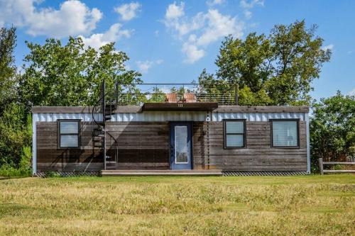 Waco House | New Luxury Shipping Container