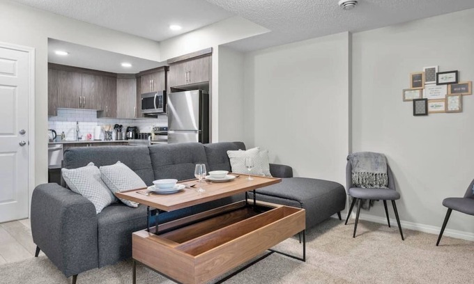 Calgary House | New! Mins to Airport | 2BR Modern Private Suite