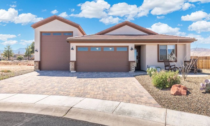 Clarkdale House | NEW! Modern Comfort in the Heart of Verde Valley