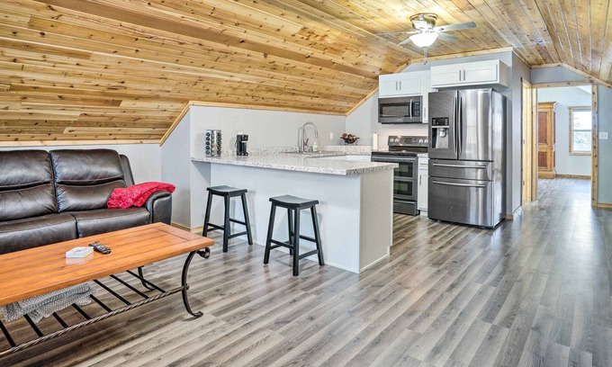 Lindstrom Condo | NEW! Modern Lindstrom Condo < 4 Mi to Beach Park!