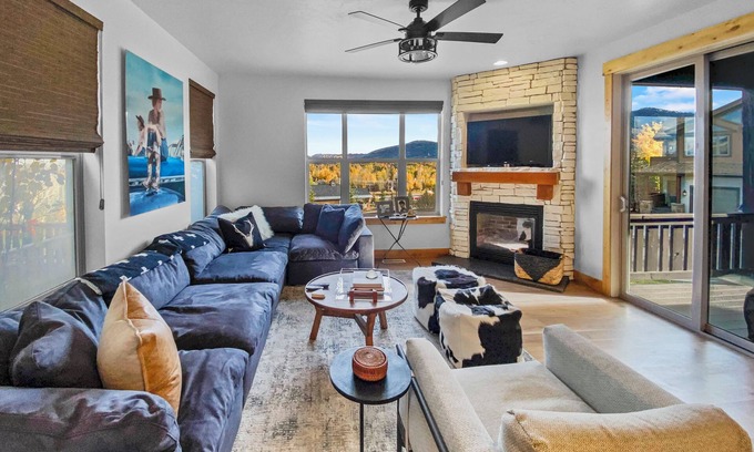 Bear Hollow Village House | New! Mountain Escape in Park City! Family Retreat w/Hot Tub-Skiing-Hiking! 5410