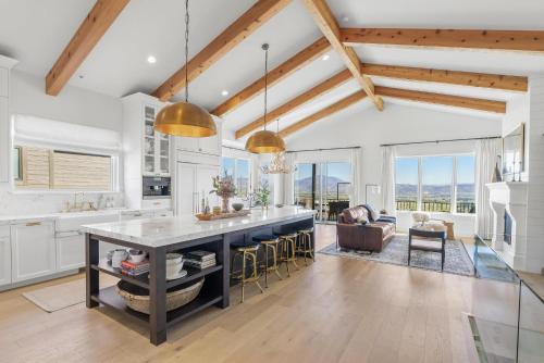Eden House | New Mountain Luxury and Wellness Retreat Full Home