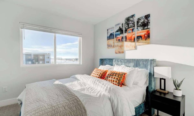 Bozeman Condo | NEW Mountain Views | Hot Springs | Truck Stop