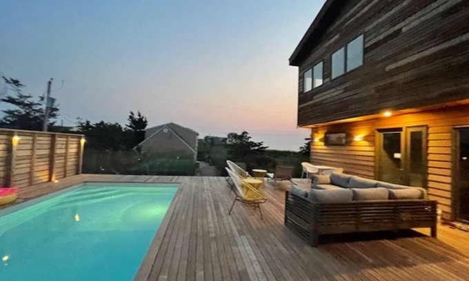 Ocean Beach House | New on the Market Heated Pool & Waterviews Ocean Beach Rental