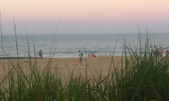 Ann Acres House | NEW OPENING AUG 17 WEEK - GRAB IT NOW! HOT TUB, Easy Walk to Beach, Bay,Townn