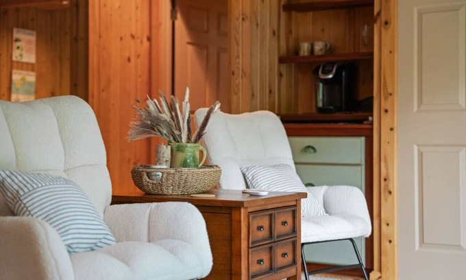 Charlevoix House | *NEW* Peaceful Charlevoix Retreat
