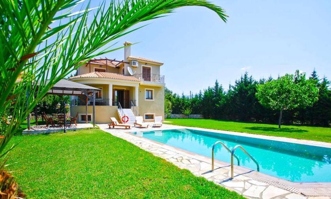 Kaligata Villa | New photos 3 bed villa, Sarlatta with pool