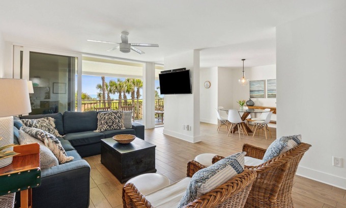 Fernandina Beach Condo | NEW PHOTOS! Spacious Amelia Island Villa Sleeps 12! Ideal for Large Families & Groups!