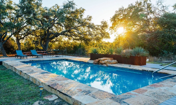 Driftwood House | NEW Pool, Fire Pit, Grill, Ping Pong, Views on Stunning 5-Acre Retreat!