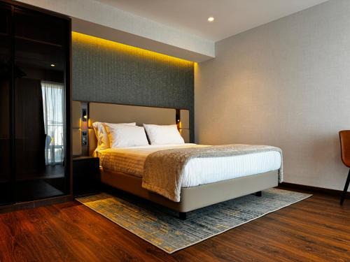 Old Boulevard Apartment | New Premium Apartment with Sea View
