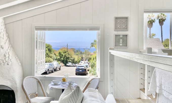 Laguna Beach Apartment | New! Prime Laguna Village location, Ocean View, Modern Coastal Cottage Studio