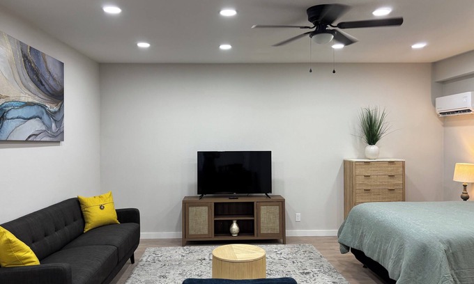 San Angelo Apartment | New private and modern suite 1/1 pet friendly