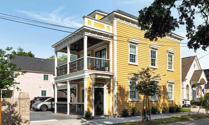 Cannonborough Elliotborough House | NEW! Private Home Downtown at Emerson Square
