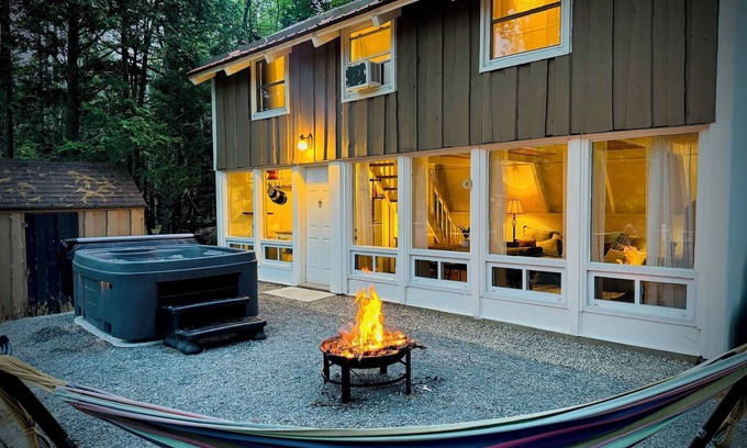 Orford House | *New* Pura-Vida, Spa, Fireplace