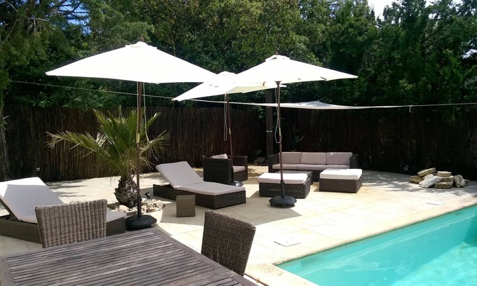 Montaud Villa | NEW: quiet Charming villa without vis-à-vis nearby mountain, city and sea.