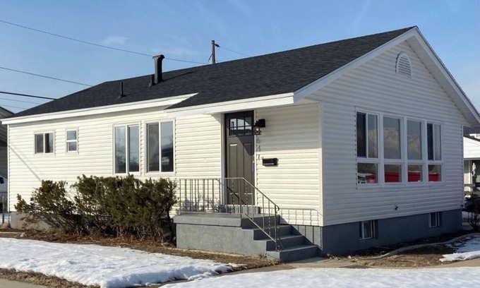 South Ogden Apartment | NEW remodeled BEAUTIFUL HOME. Optional top only or bottom or full house -