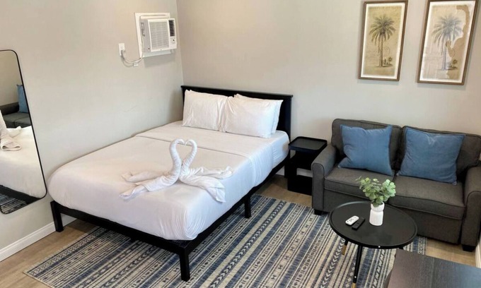 El Cajon Apartment | New Remodeled Upstairs Apartment Central El Cajon with AC