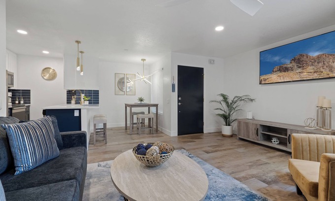 Tucson Condo | NEW Renovated Luxury Condo at the Tanque Verdes