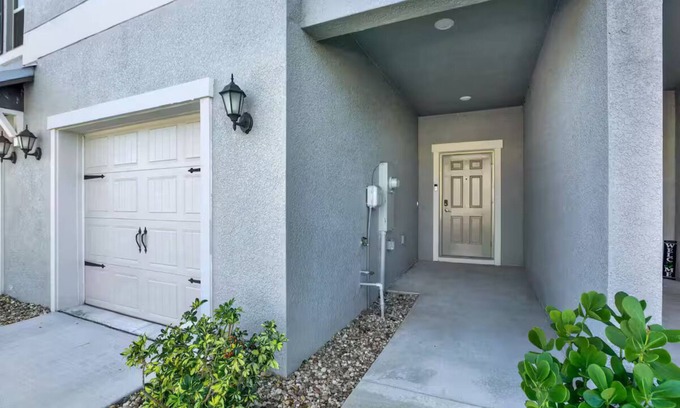 Balm House | NEW Riverview 3BR|2.5B Townhome- Cozy & Spacious