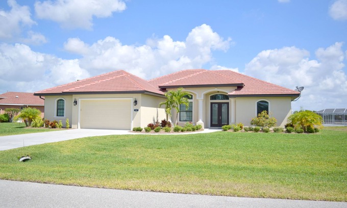 White Marsh House | New Rotonda 3 Bedrooms, 3 Bathrooms, Single-Family Pool Home