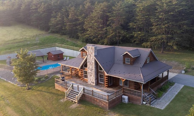 Concord Ski Chalet | NEW! Secluded Cabin with Views, Pool & Hot Tub