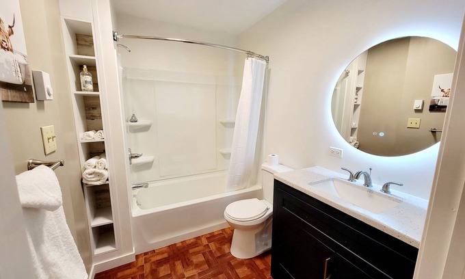 Littleton House | NEW! Sleeps 4 with Hotel style check-out on 12 acres