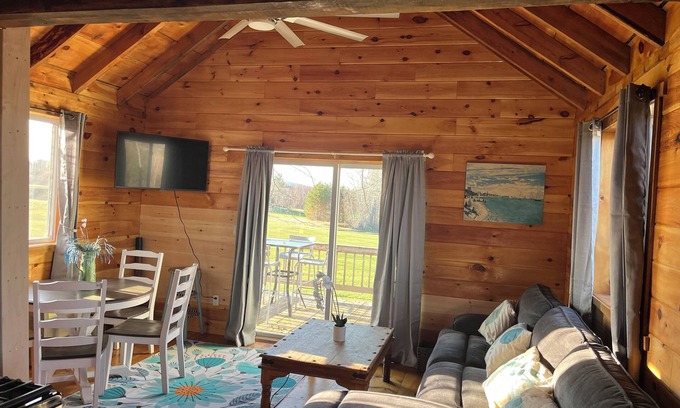 Wilton Cottage | New spacious-charming one bedroom cottage with loft at Wilson Lake Country Club