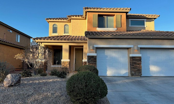 Tucson House | New Spacious Star Valley 5-bedroom home