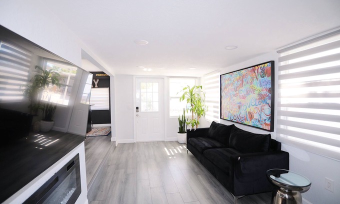 St. Petersburg - Clearwater House | NEW! Sparkling gorgeous home W/Entertainment room
