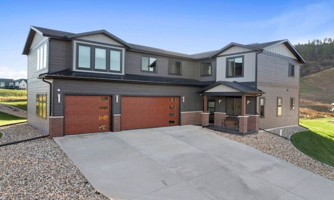 Spearfish House | New Spearfish 5 Bedroom Home