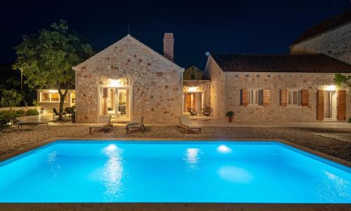 Skrip Villa | NEW! Stone Villa Olim Civitas with 3 bedrooms, private pool, and sea views