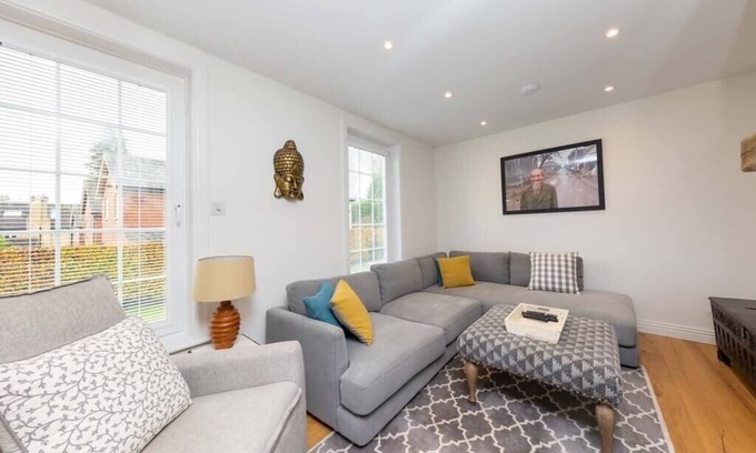Frant House | NEW Stunning 3BD Family Retreat Tunbridge Wells