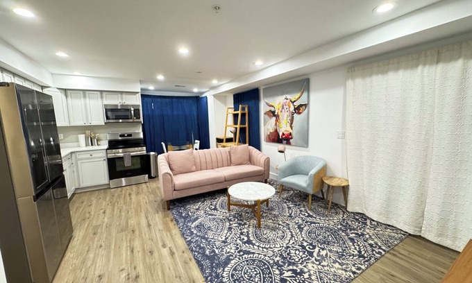 Washington Apartment | NEW Stylish 2BR Apartment in DC with Easy Parking