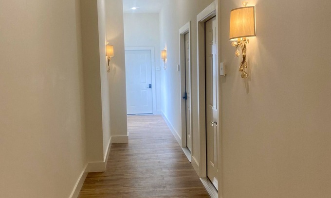 Elizabethtown Apartment | New Stylish Apartment with New Furnishings in Renovated Building! #302