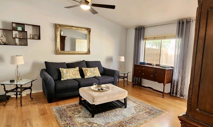 Paradise Valley Village House | New! Sunny and Comfortable North Phoenix Home with Easy Access to Popular Venues