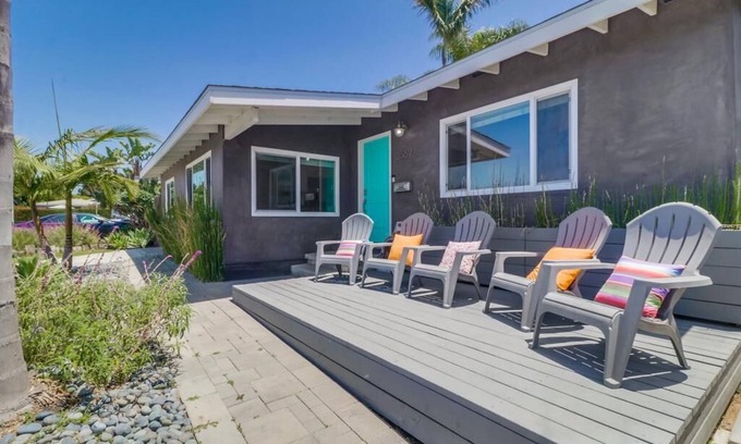 Bay Park House | NEW Super Clean 3 Bed/2 Bath Home - Fully Loaded