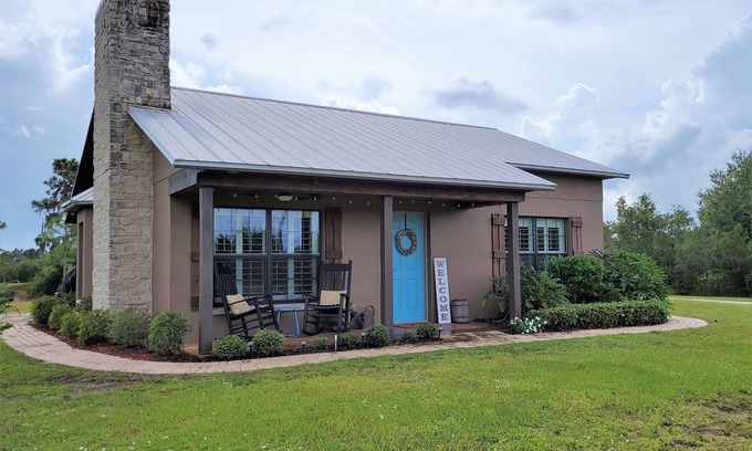 Braden River House | (NEW) The Guesthouse (near Lakewood Ranch)