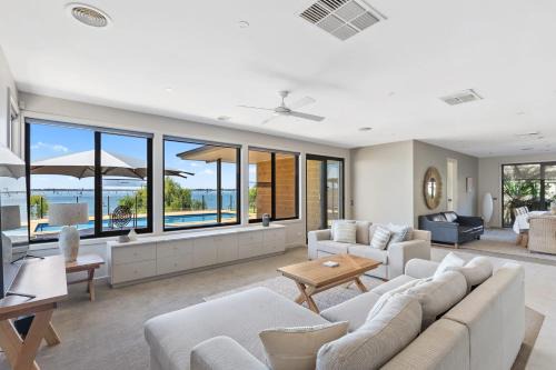 Yarrawonga House | NEW - The Lakehouse on Rosemary