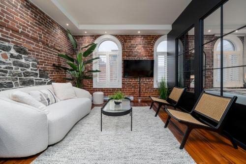 Saint-Roch Apartment | -NEW- The Rock and Red Luxury Condo