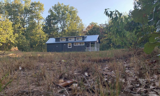 Palestine House | New Tiny Home on 16 heavily-wooded acres in East Texas!
