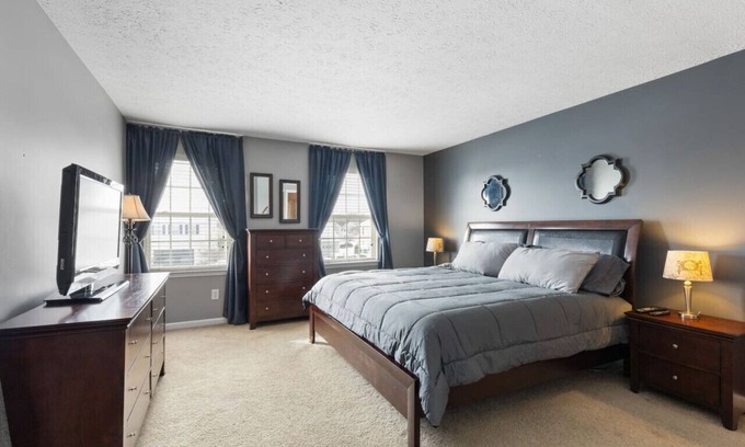 West Henrietta House | NEW to VRBO-Large 4BDRM Family/Pet Friendly!