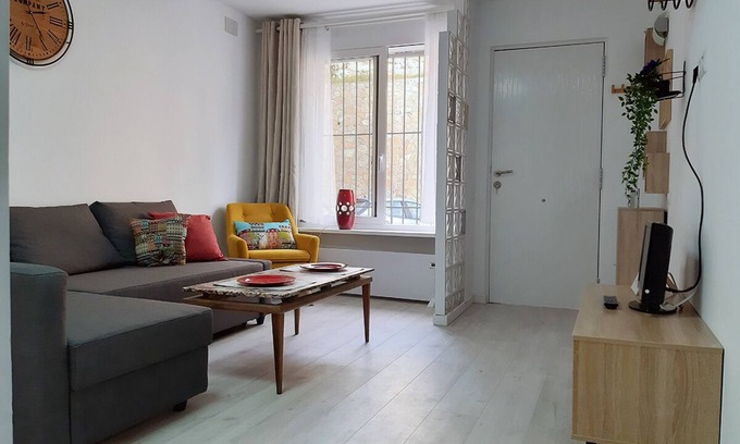 Alicante House | New tourist apartment in Alicante near the center and train station