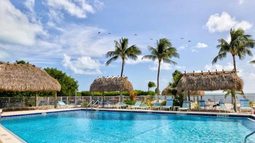 Tavernier House | New Tropical Escape Sea Gulls 407