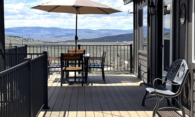 Parshall House | New Updates! BrightHorn Ranch - Mountain Home Getaway