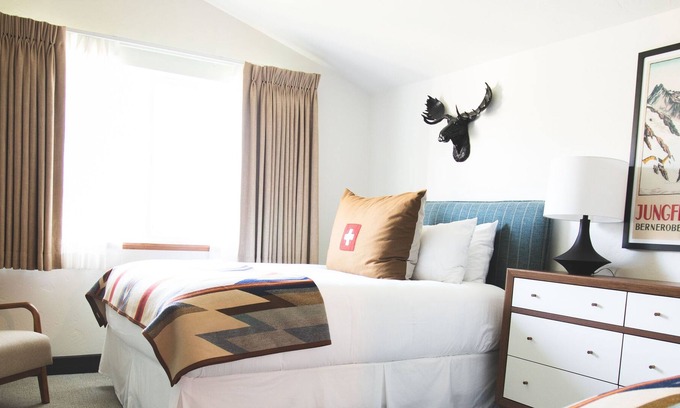 Zermatt Apartment | New Upscale Adventure Hub~ski Resorts, Backcountry & Park City 3032 1 Bedroom Apts by Redawning