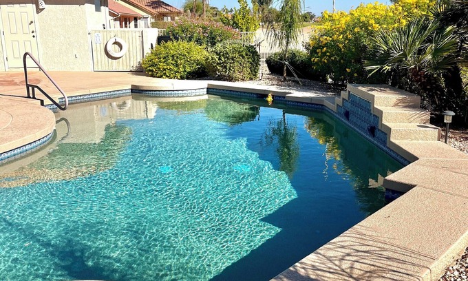 Sun City West House | NEW! UPSCALE Sun City West Oasis Golf Course with POOL