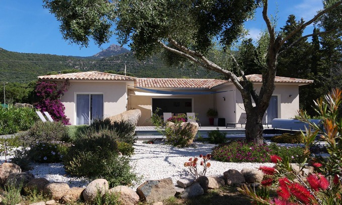 Figari Villa | New villa 10 minutes from the beach
