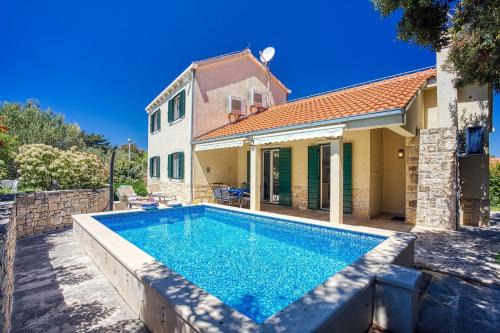 Dracevica Villa | NEW! Villa SAN with heated pool, traditional surroundings, 3-bedrooms