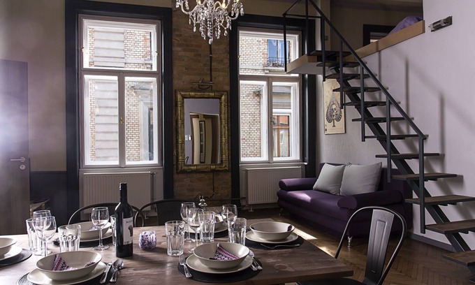 Erzsebetvaros Apartment | New - WalnutTree Double 12 Person Apartment central in Budapest - Hungary