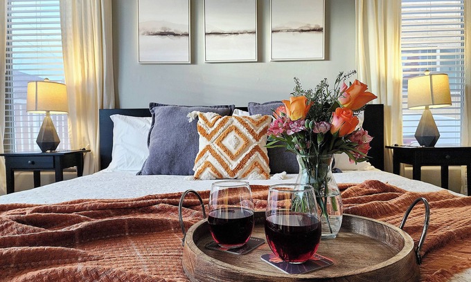Page House | NEW Whispering Canyons + Pets OK+ Antelope & Horseshoe Bend